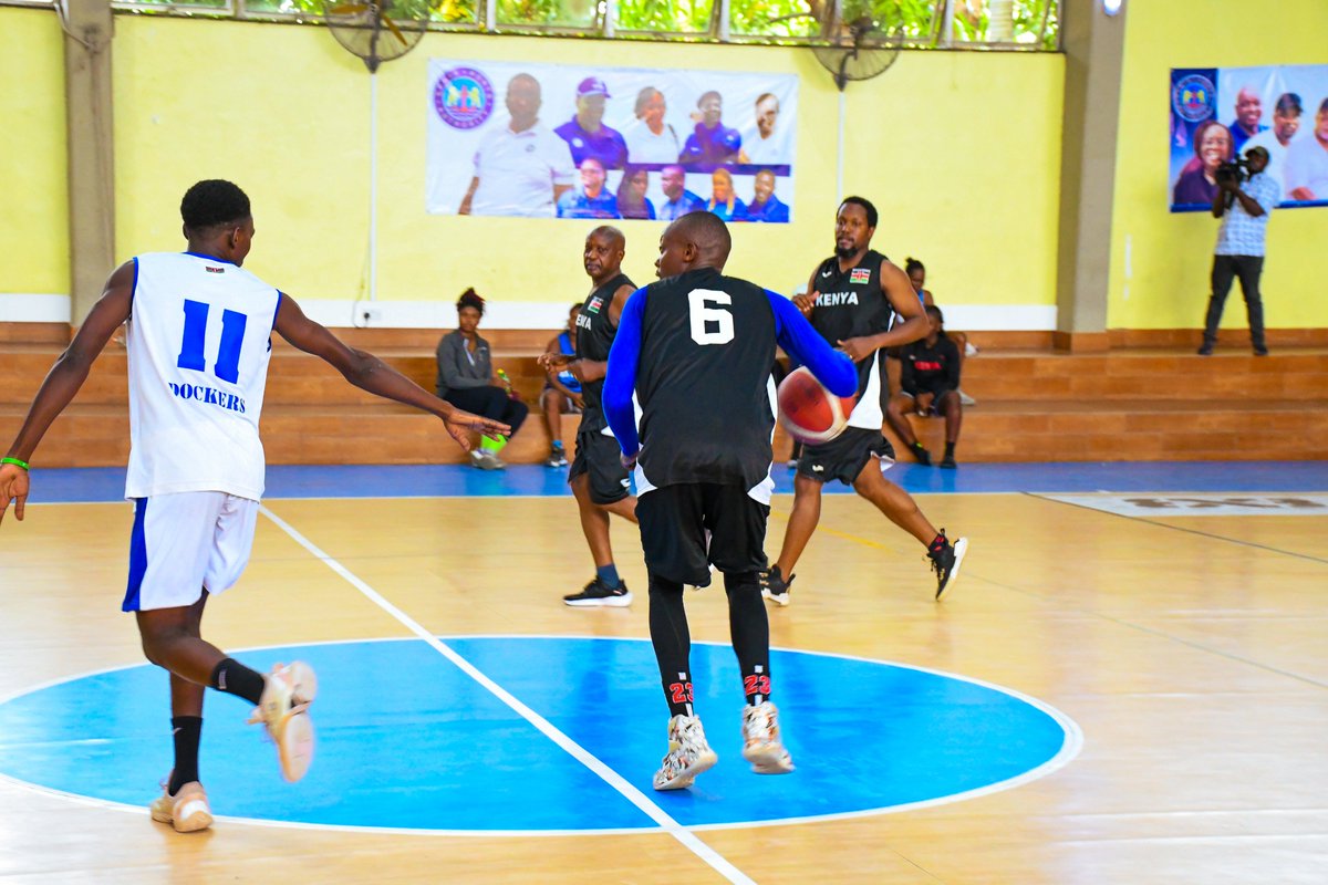 ojamab's tweet photo. Basketball isn’t just played with the hands, it’s won with the heart. https://t.co/kgw2KI3amb