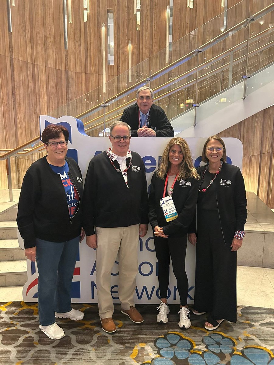 I was honored to be inducted in the #lightsofhope Hall of Fame yesterday along with 5 of my fellow Ohioans. We were missing one, but you were in our thoughts Jody.