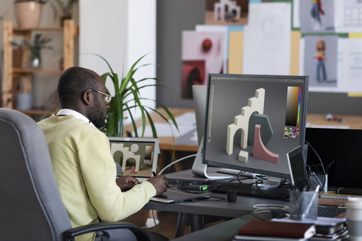 GeniHaus's tweet image. STAY TUNED
Confused about which Graphic Design software or Adobe app to use? Don't worry, we've got you!. It depends on the project.
Photoshop (for photo editing)
Illustrator (for logos & vectors).
InDesign (for layouts & multi-page docs).
#GraphicDesign #Adobe #DesignSoftware
