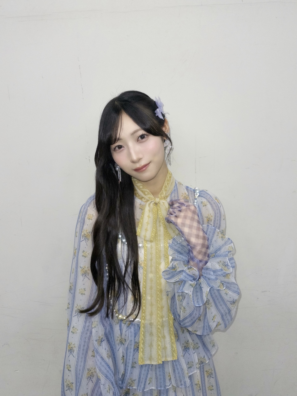 宮地すみれ 直筆 Tシャツ ひな誕祭2023 61h8TmduqYL._UF350,350_QL50_.jpg