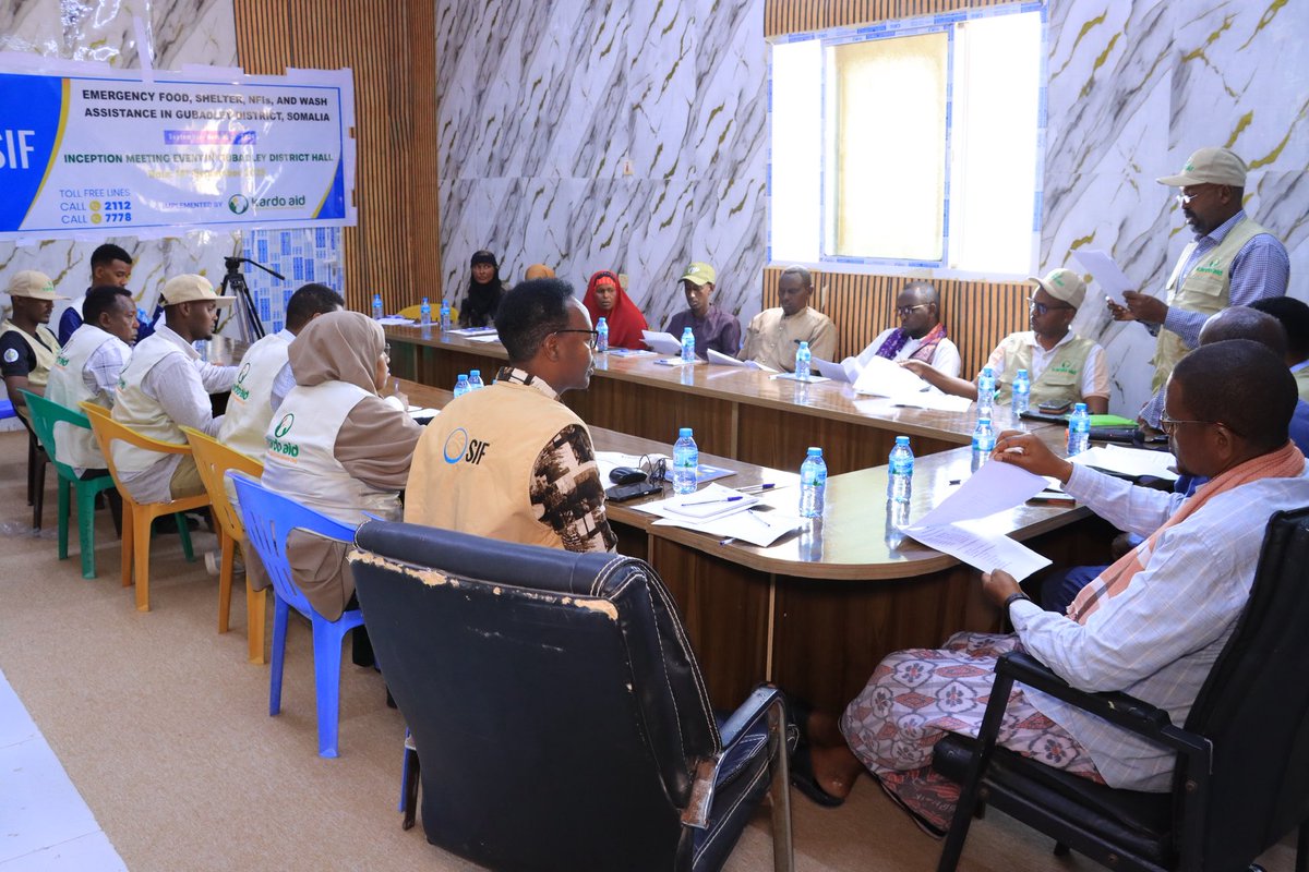 kardo_aid's tweet photo. 🚨 Launch Alert!
@kardo_aid in partnership with @SIF_ONG has kicked off an Integrated Humanitarian Aid Project in Gubadley District with a high-level inception meeting at the DC’s office.

Together, we stand with vulnerable communities. 

#Somalia #HumanitarianAid #KARDOAID #SIF. https://t.co/MAcJdW3EDr
