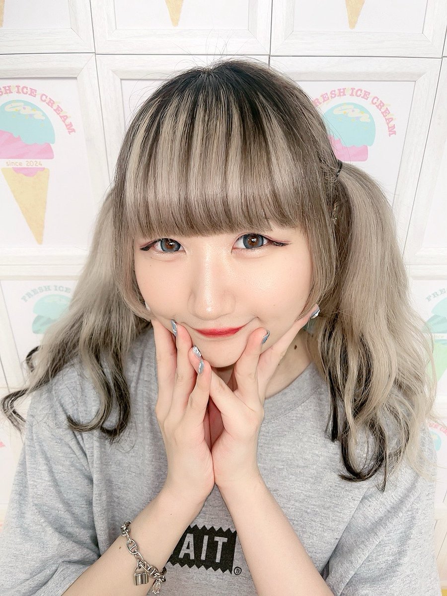 こっちむいて𝔻𝕒𝕣𝕝𝕚𝕟𝕘♡