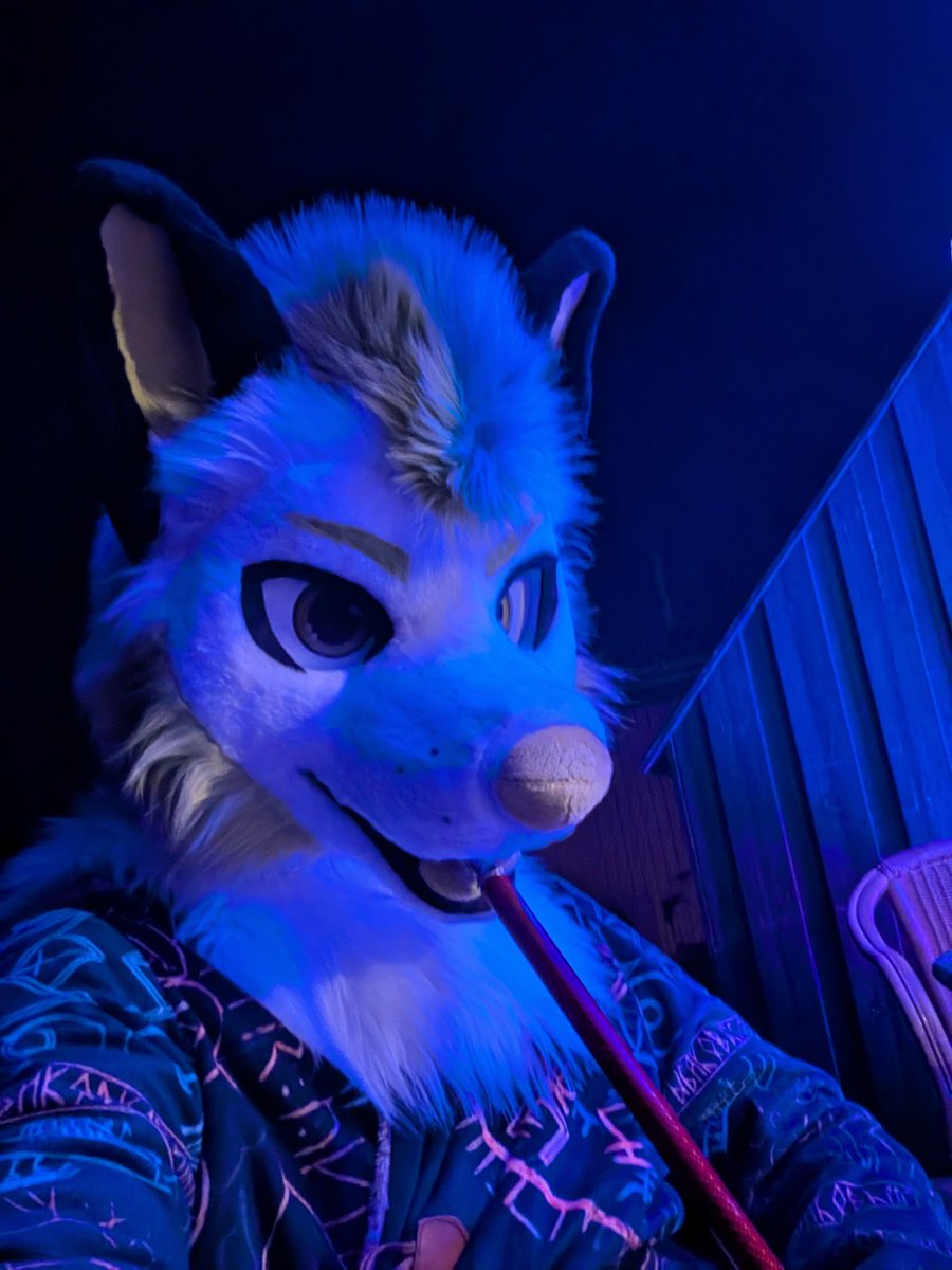 Just enjoying the vibe😋