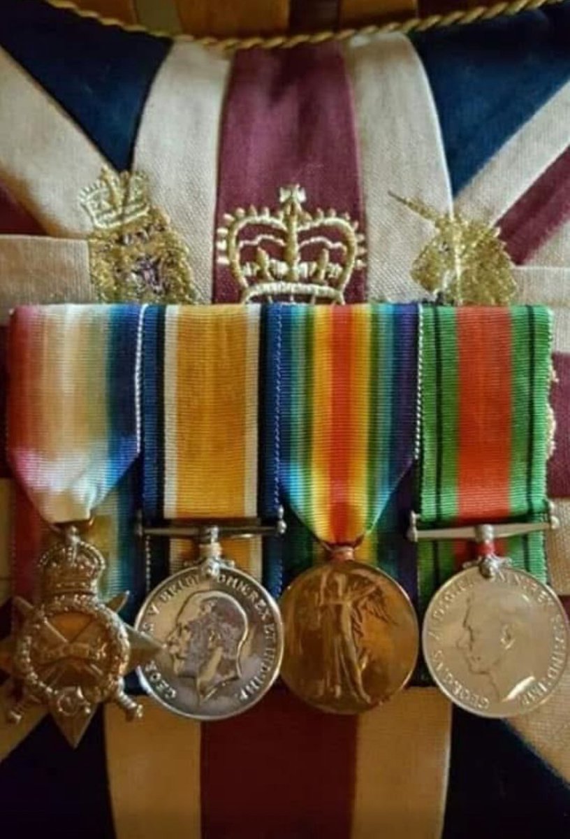 JT3185's tweet image. My Great Grandfathers soldiers pocket book (claret visible) from when he was wounded in action this day back in 1916 during the Battle of the Somme. 
@ColdstreamGds 

The greatest generation 🇬🇧

#battleofthesomme 
#ColdstreamGuards
#BritishArmy 
#History 
#WorldwarOne