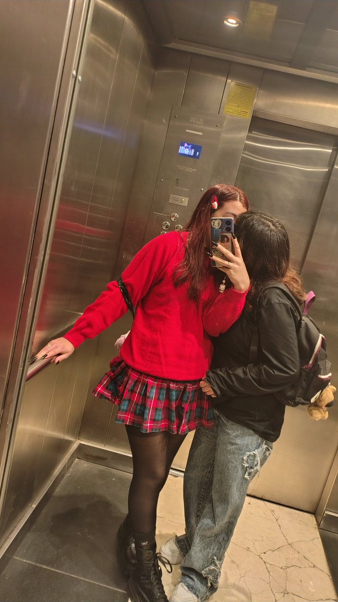 GirlInLove 14/09 te hago la cola Hyunjin tweet media