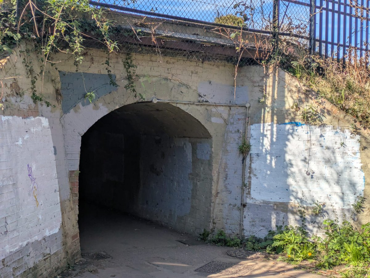 📣 Artists! Help us transform Hackington Place Tunnel!

We're inviting artists to apply for a new public art commission that will breathe new life into a tired walkway in Canterbury. 1/3