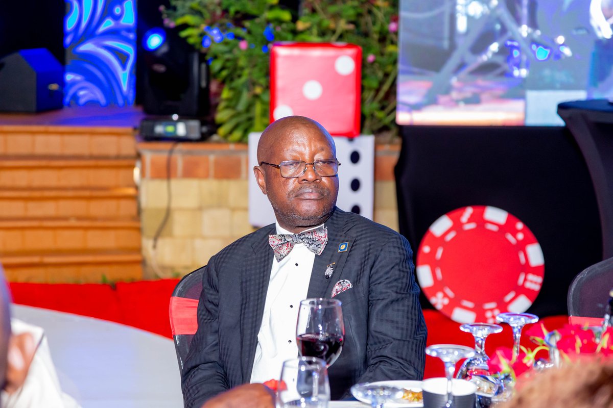 RotaryDistrict9214 tweet media