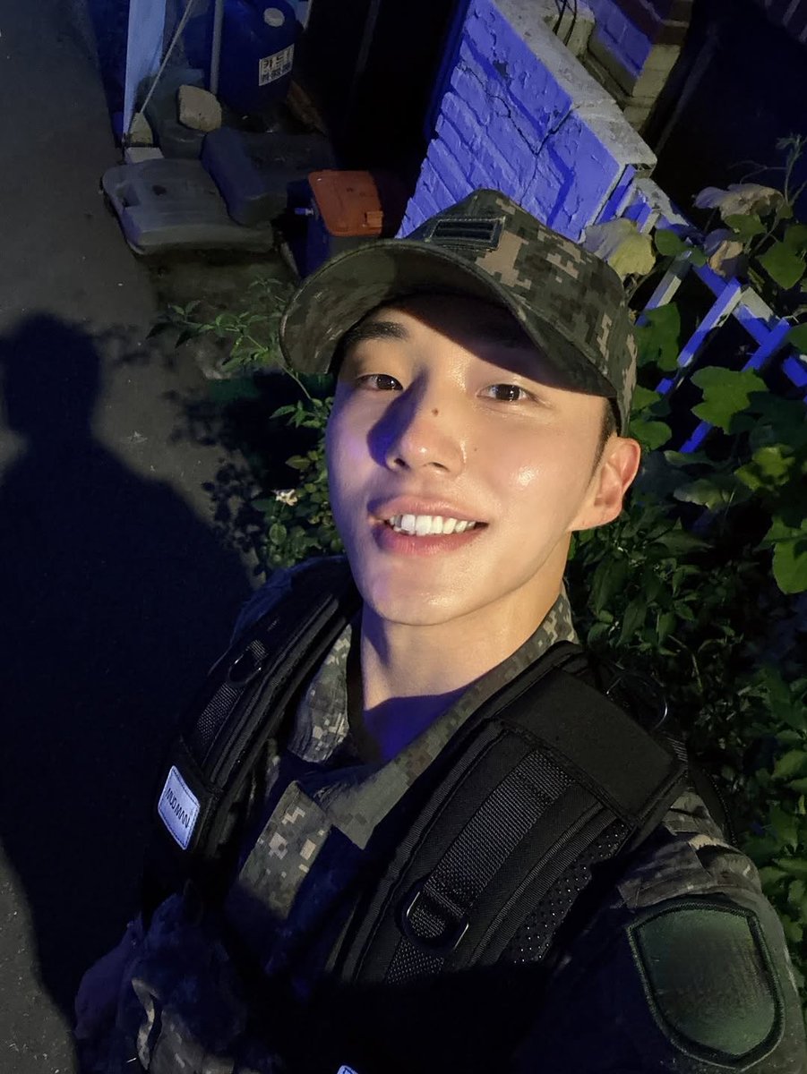 usweetsugar's tweet photo. YJ: "Jongup looks so much better after going to the military"

well, he didn't lie.. but idk how this is possible, he's glowing. hope he's always healthy and happy there 🤍 (and get back here asap) https://t.co/MpRAYKLK8S