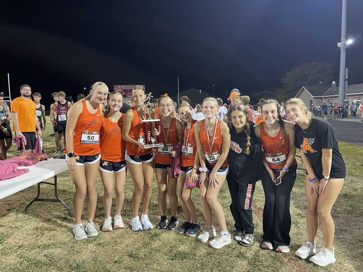 Congrats to our girls team for 2nd overall this weekend! We had 19 total PR’s in the dark with a thousand sharp turns :) We had SO much FUN! #proudcoach <a href="/AHSRaptorsAD/">AHS Athletics</a> <a href="/ahsgirls_xc/">AHS Girls Cross Country</a>