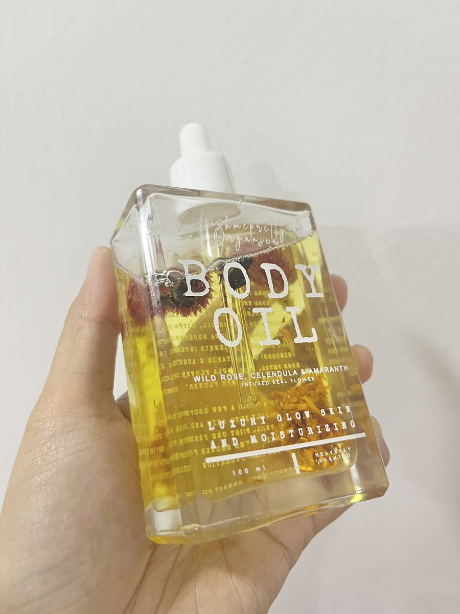 theothermimi_'s tweet photo. Repurchase sampai bila-bila because it works wonders on me : https://t.co/8E3FP3uLZJ