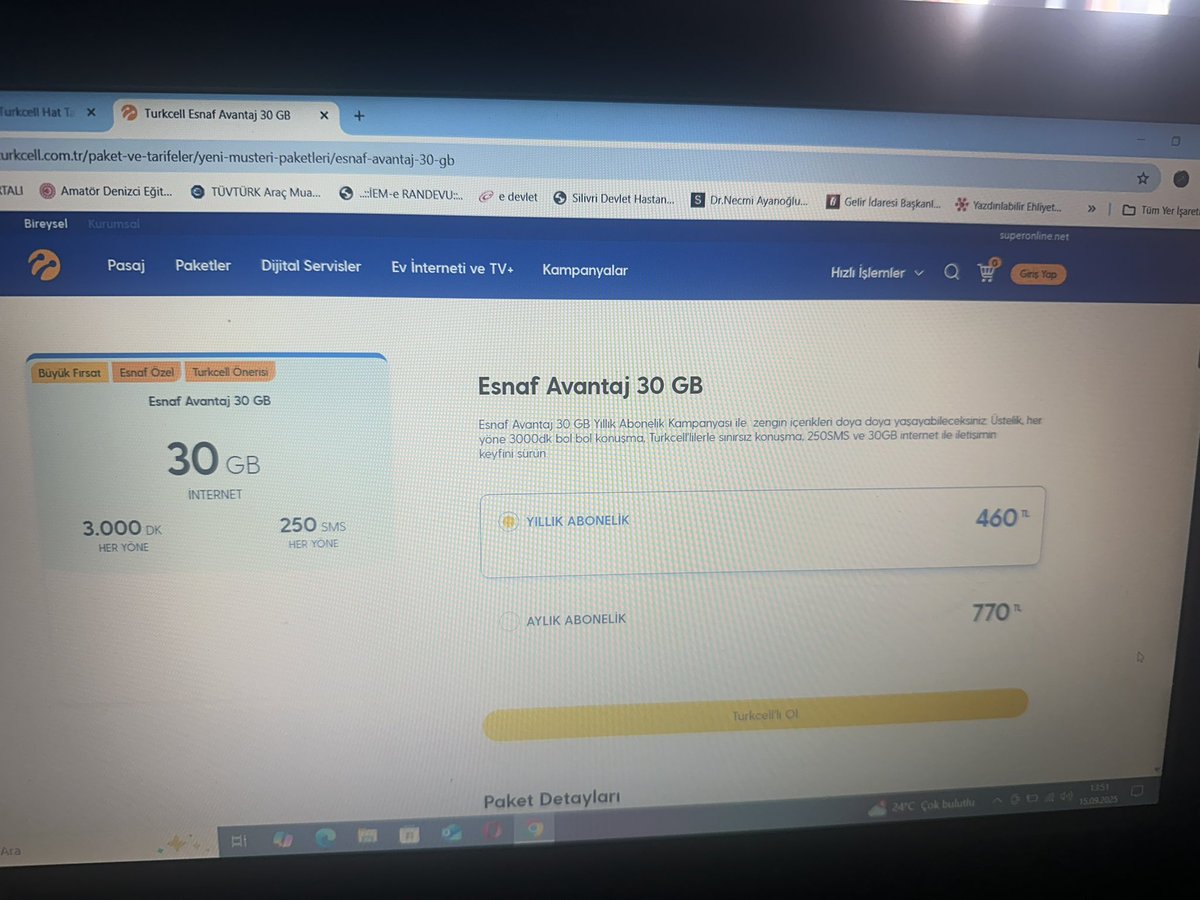 BirrUfuk's tweet photo. Turkcell abonelerine 25 gb 850 ₺ dışarıdan gelene 30 gb 460 ₺ o zaman operatör değiştirip geri geliriz sorun yok https://t.co/ULkmCZDiT7