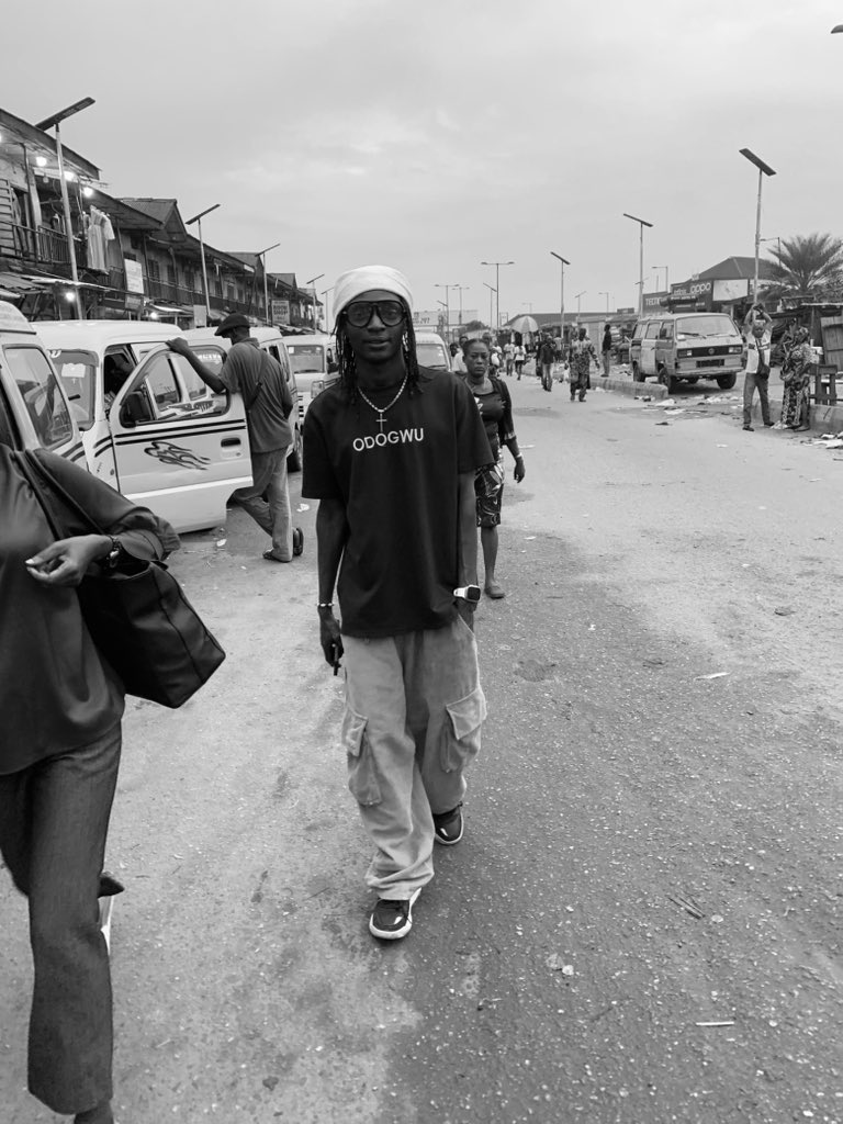 OGtune_'s tweet photo. Monday morning in the street of Iyana Ipaja, Lagos π³π¬ #ogtune β¨
#MondayMotivation #Emmys https://t.co/t7HYcuh4UJ