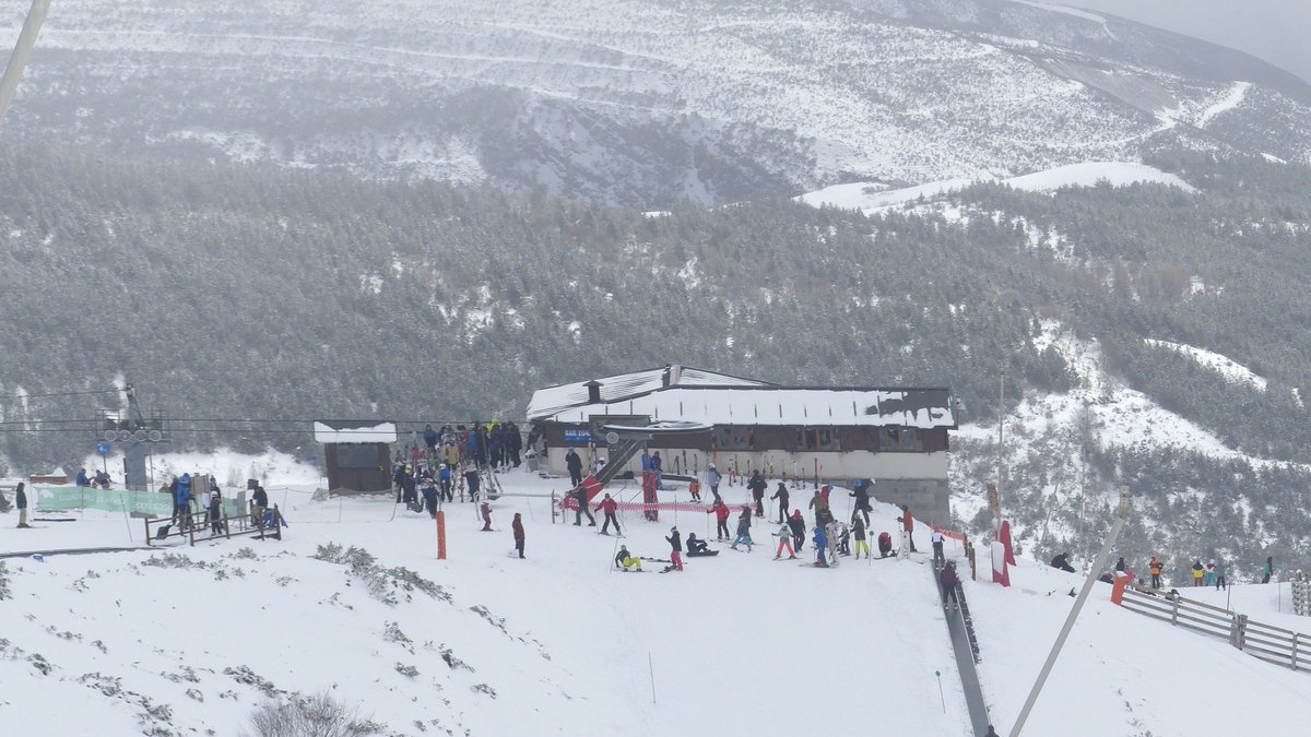 Buenos días desde #ValleLacianaLeitariegos
ℹ️Se encuentra en licitación pública el servicio de #BARES y  #ALBERGUE de nuestra Estación.
🛜 Enlace en la Plataforma de Contratación goo.su/wvVA
<a href="/diputacionleon/">Diputación De León</a> <a href="/Atudem_es/">ATUDEM Asociación Turística de Estaciones de Esquí</a> <a href="/turismolaciana/">Turismo Valle de Laciana</a>