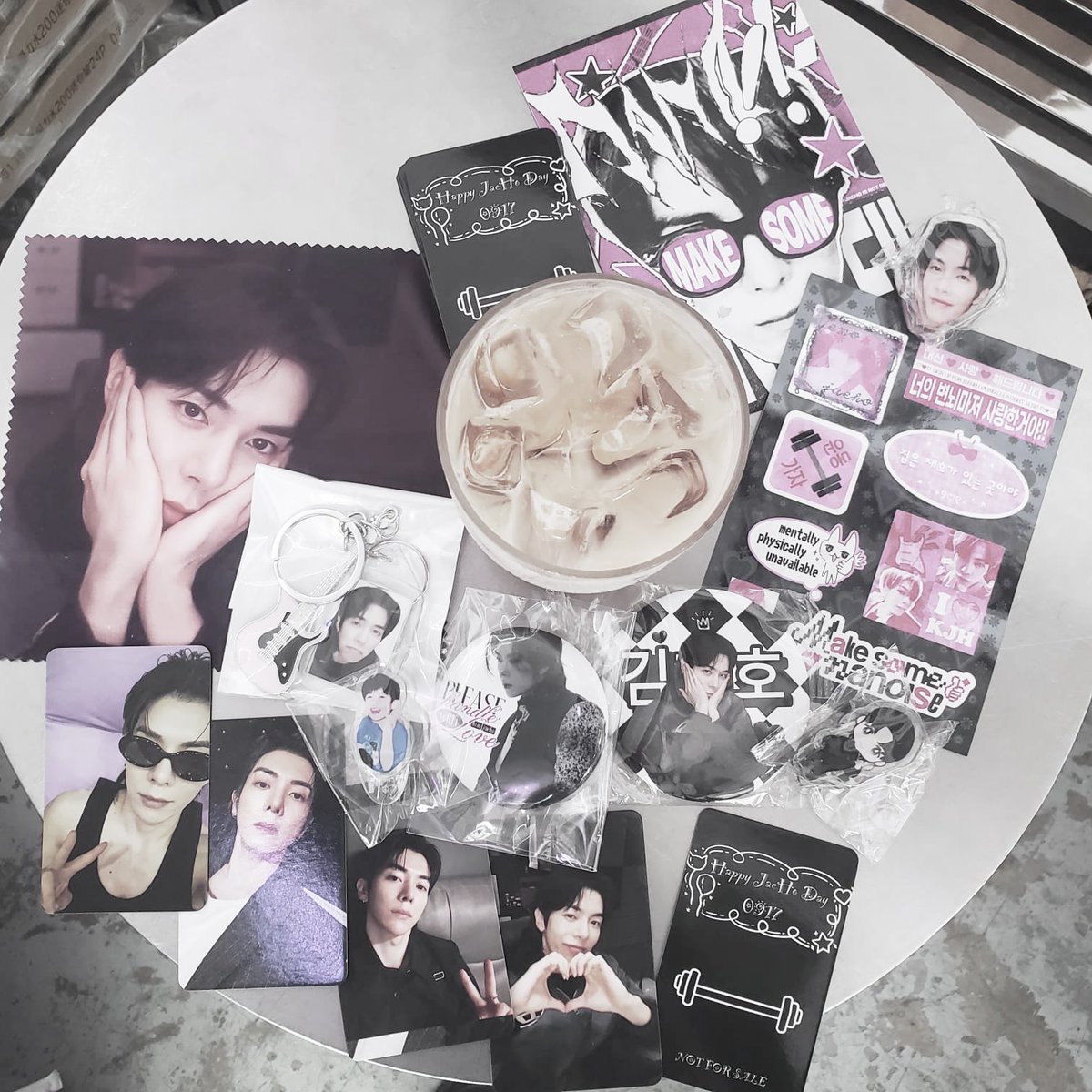 WHERE MIN AT tweet media