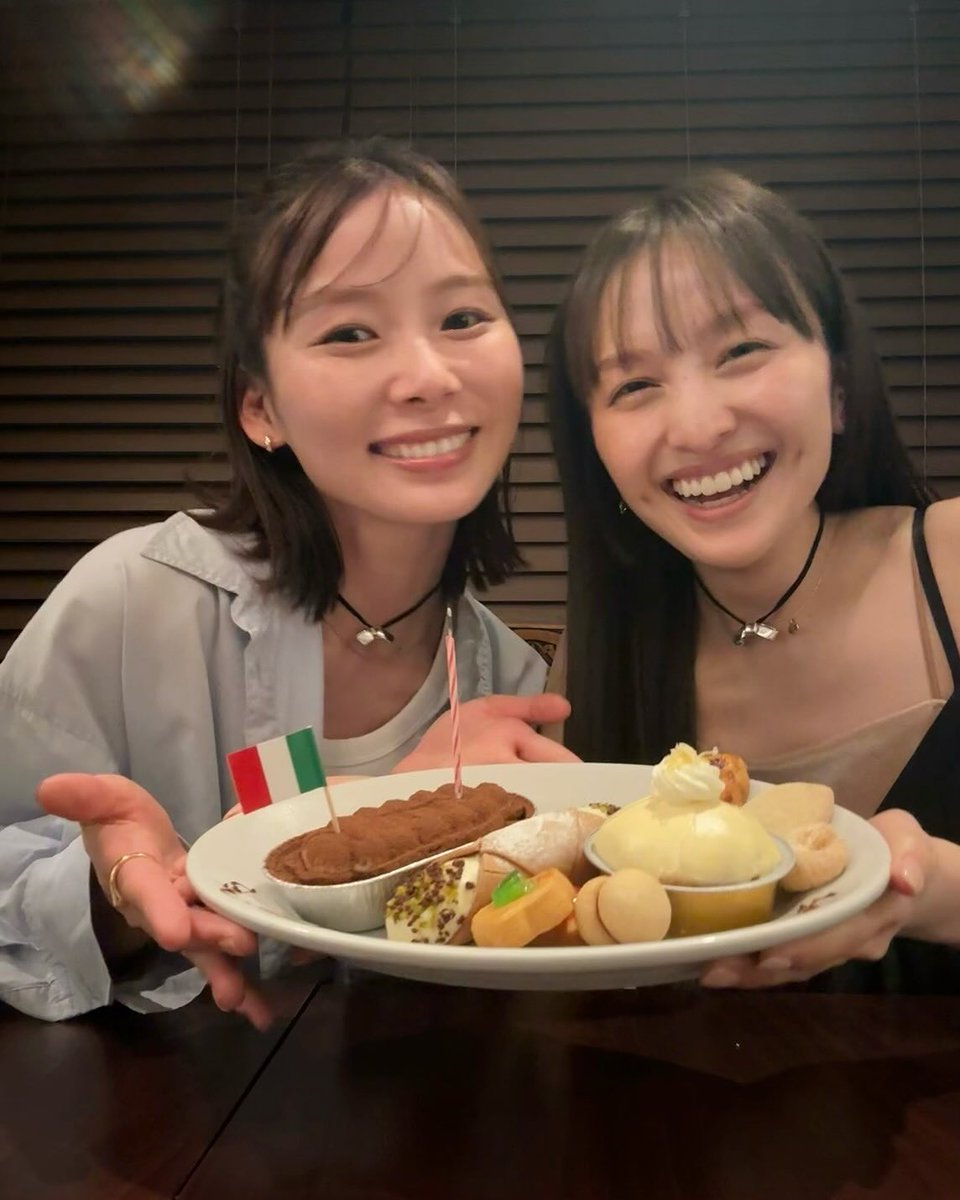 百田夏菜子
instagram.com/p/DOnrPrpEjLi/
奈央と幸せご飯🥰
お祝いできてなかったからってお誕生日してくれました😉♡ありがとうっっ🥹💖
お誕生日気分一気に再熱🎂笑