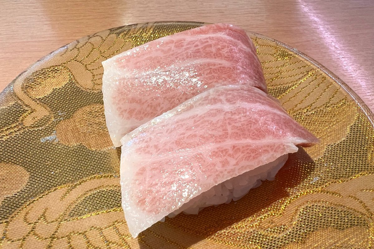 r_panda_h's tweet image. 大トロっっっ( ˶´♡`˵ )🍣✨

#お寿司