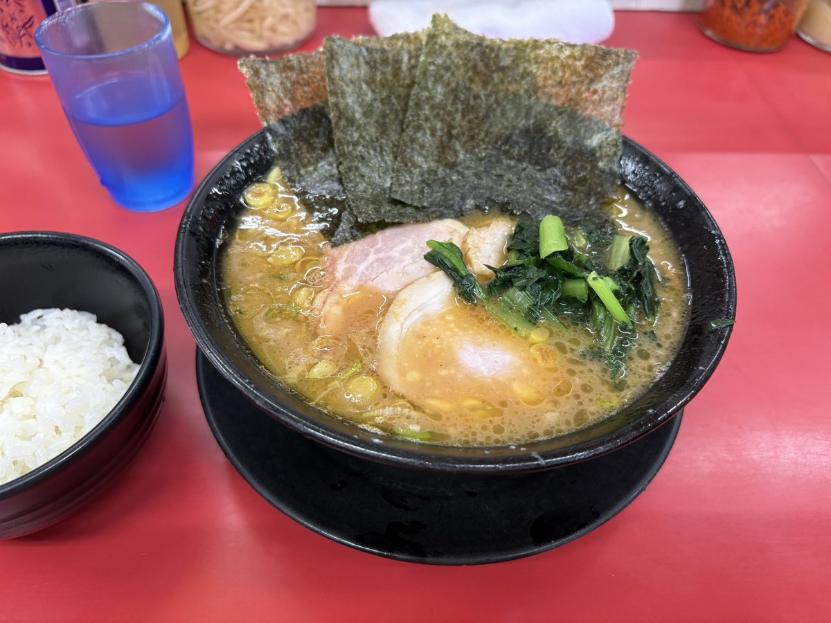 バイク乗るついでに、上越家行ってきた〜！久々に家系食べた😋