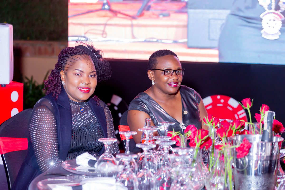 RotaryDistrict9214 tweet media