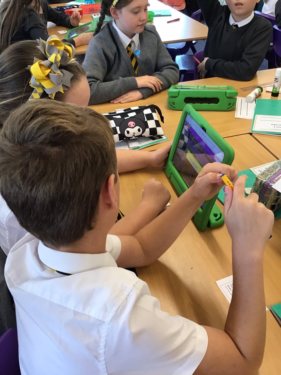 Year 5 are loving learning about grammar on Rollama this morning! We wonder who is going to be top of the leaderboard today…