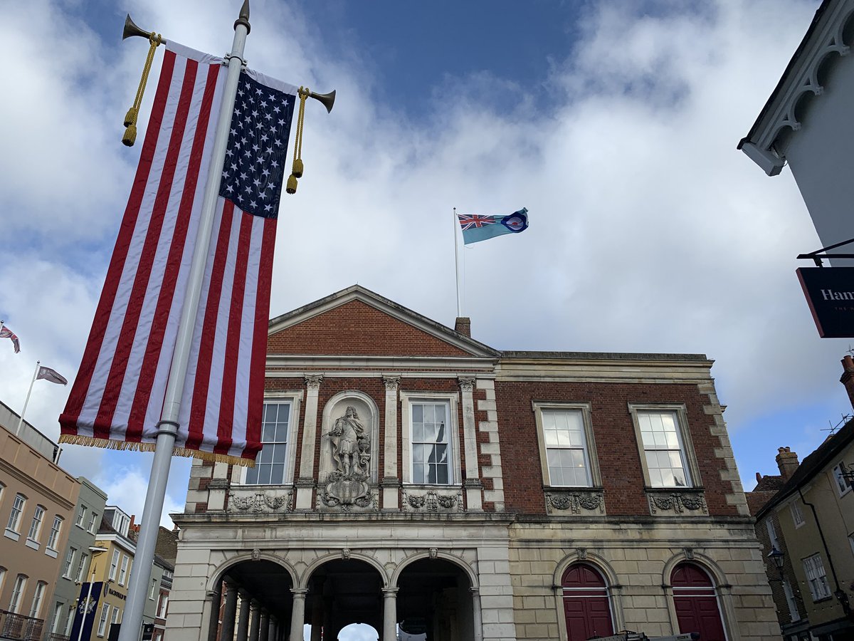 Proud to raise the #BattleofBritain flag at the Guildhall, honouring those who defended our skies 85 years ago. Join us on Sun 21 Sept, 11am at Windsor Parish Church for the Civic Service with the Mayor, the Royal Air Forces Association and the Air Training Corps.