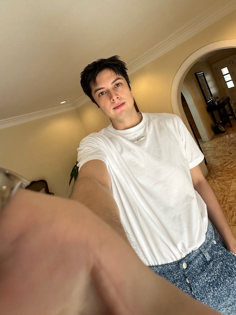 L.A Aguinaldo tweet media
