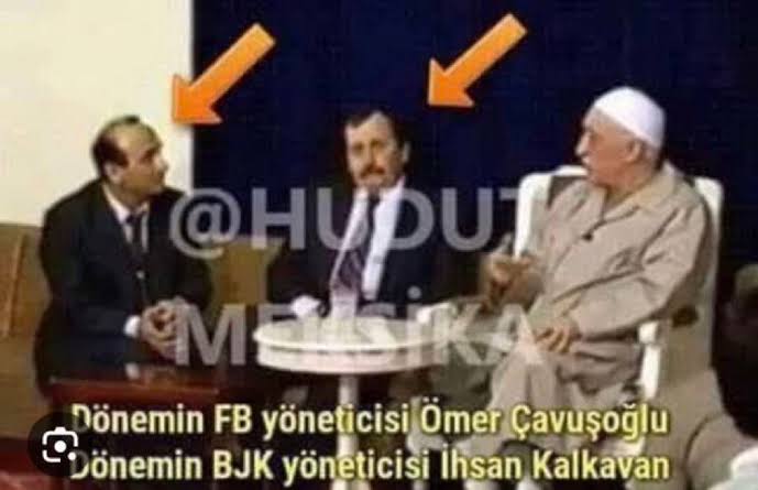 ANADOLUKAPLANl's tweet image. Fbliler fetöye karşı göğsünü siper ederken bir kaç kare...