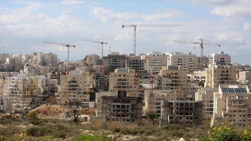 Denunciamos actuales planes de expansión de los asentamientos israelíes en los territorios palestinos de Cisjordania y Jerusalén Oriental.

Régimen de Israel busca redibujar geografía #Palestina, en intento desesperado de entorpecer creación de Estado palestino independiente.