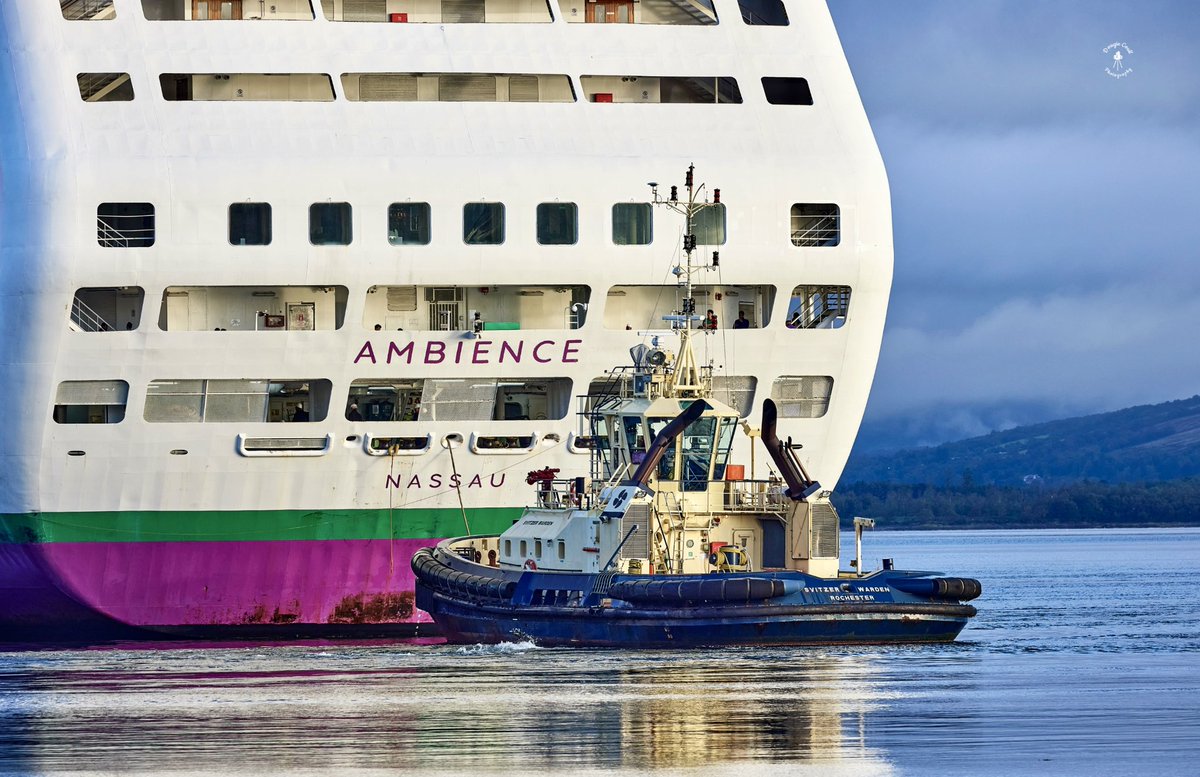 DougieCoullPix's tweet photo. Quite a few - light was too good to waste π
#riverclyde #inveclyde #greenock #cruise #cruiseship #photography #maritime #shipping #ambience https://t.co/FdGf423bBN