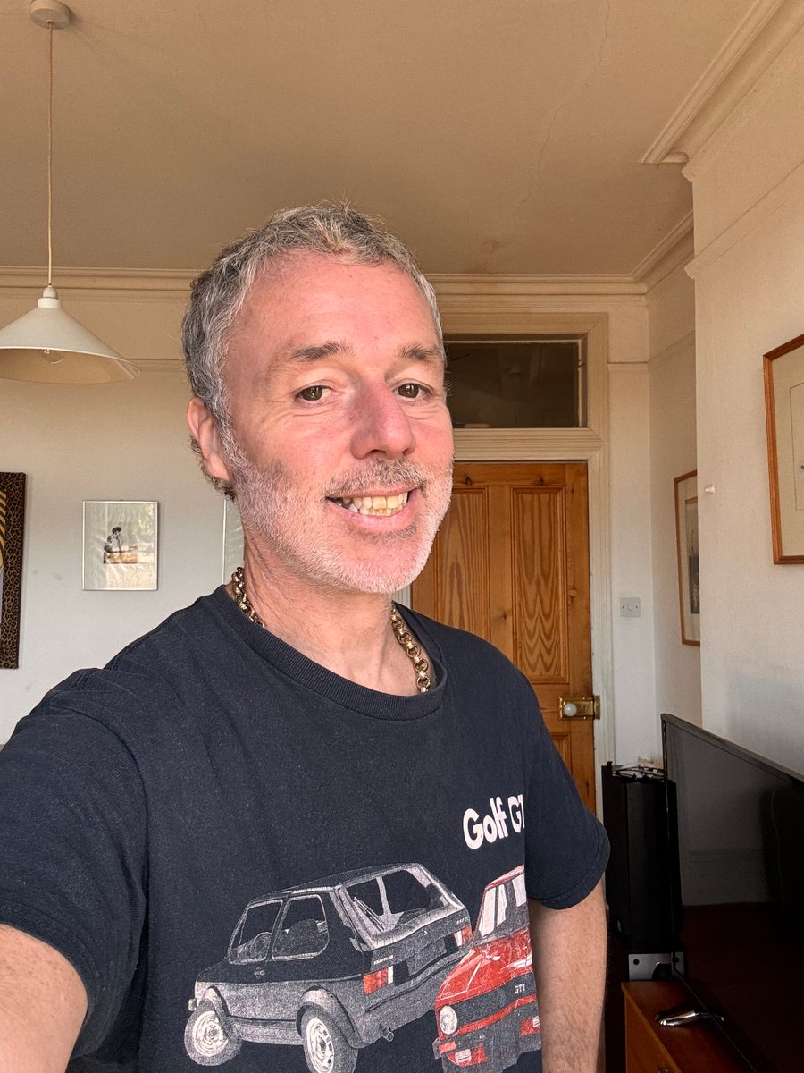 "There’s probably a German word for when you’re robbed of your time via the internet"

<a href="/baxterdury/">baxter dury</a> takes on our Life &amp; Times interview. It's a free edition: thenewcue.substack.com/p/the-new-cue-…