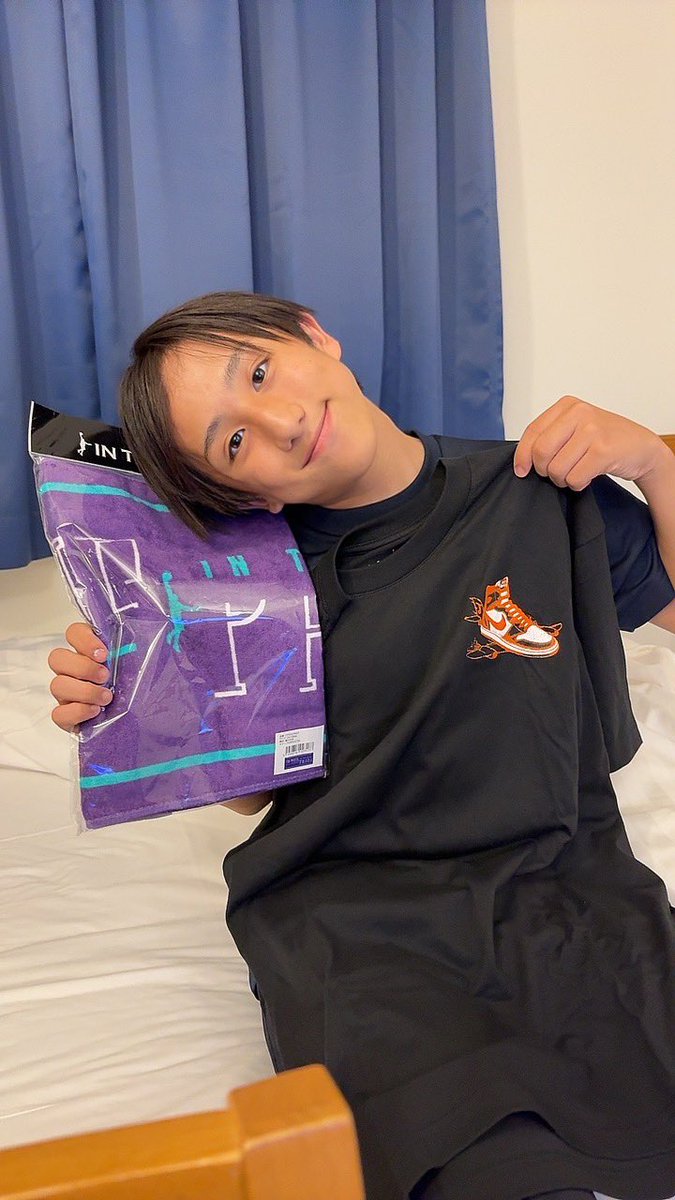 本日、14歳になりました✨
東京のホテルで迎えた誕生日🎂
たくさんの方からのメッセージありがとうございます😊
この1年も充実した歳になるように頑張ります‼️

琳斗<a href="/rinto919/">上田琳斗☆うえだりんと</a> からのサプライズも嬉しかった✨放課後カルテ 楽しみにしてるよ‼️