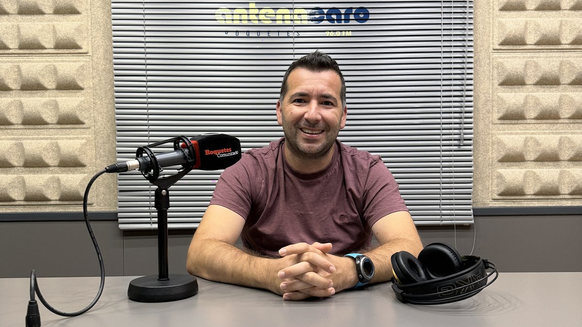 🎥VÍDEO: youtu.be/U4WMMiIHsr4
 📻"Roquetes, segons la visió política de..." avui amb David Poy, portaveu de Movem Roquetes.

Cada trimestre coneixerem quina és la visió que tenen de #Roquetes els diferents grups polítics de l'<a href="/AjRoquetes/">Ajuntament Roquetes</a>