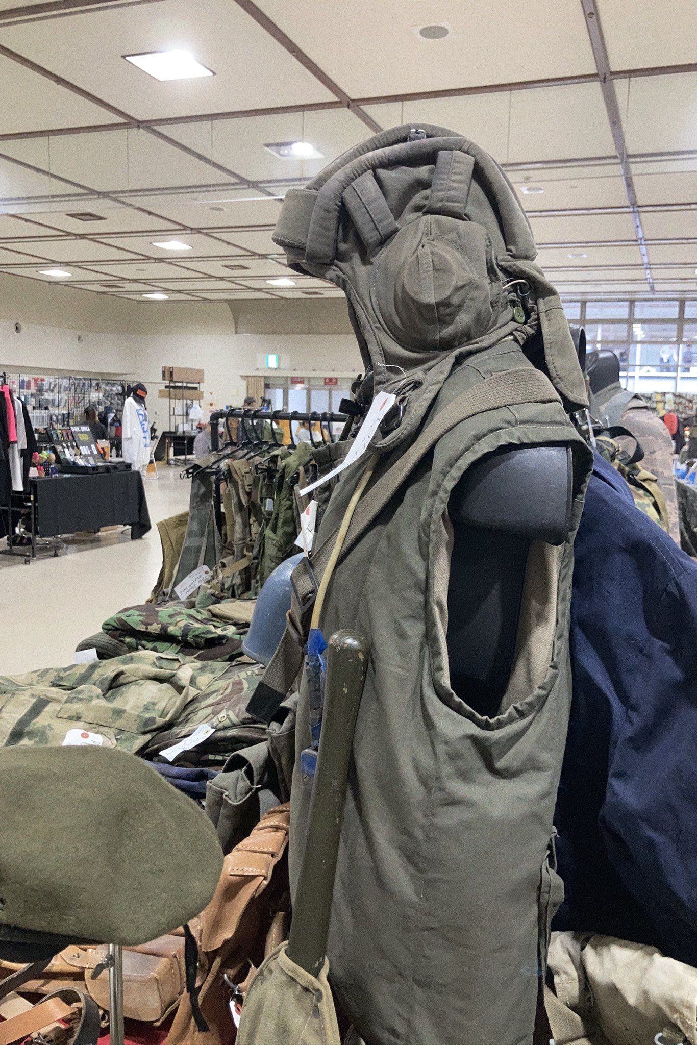 FIRELINE ベストとレッグプラットホーム　fsb 放出品　ロシア FIRELINE ベストとレッグプラットホーム fsb 放出品 ロシア