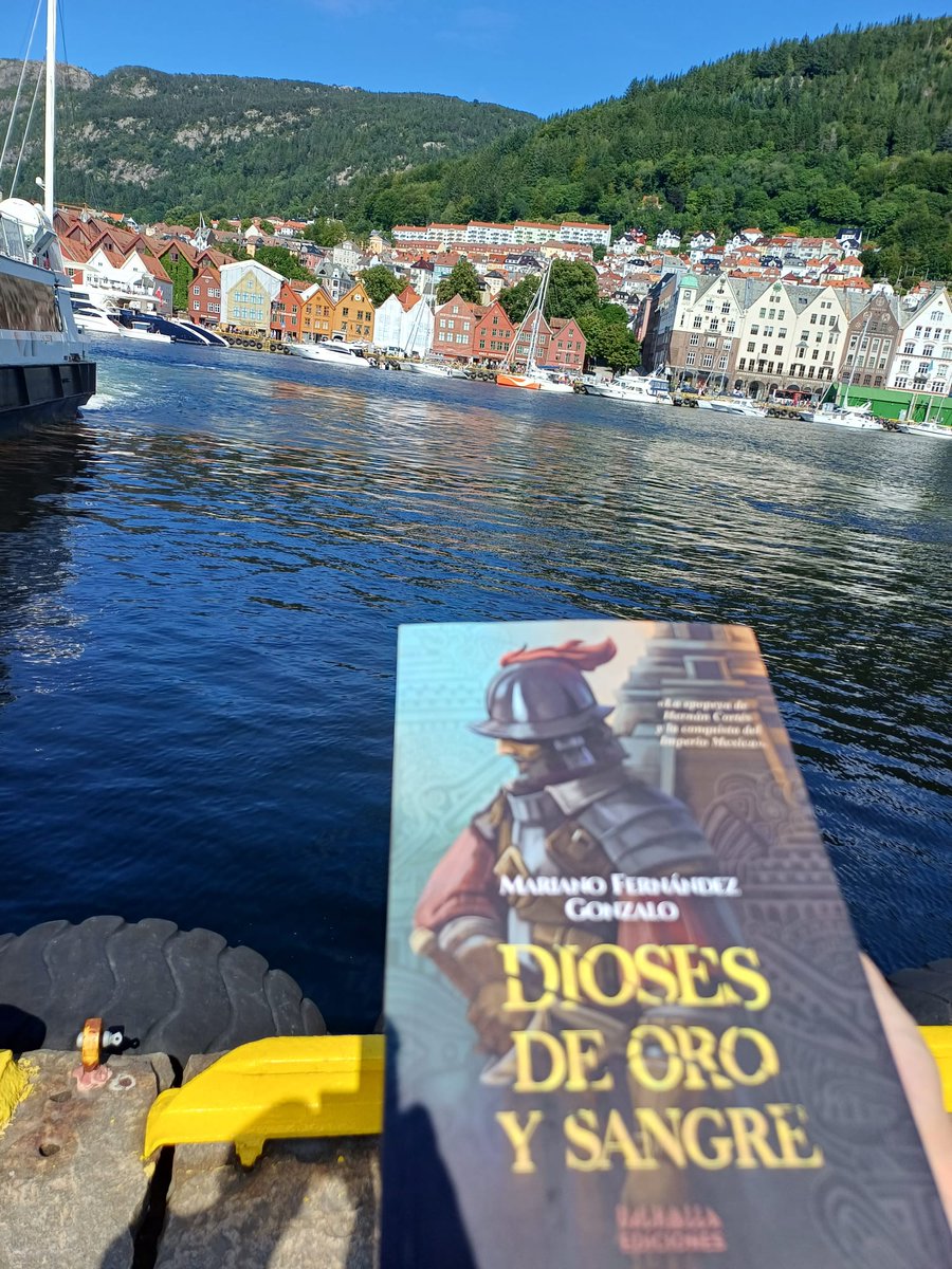 Sé que difundir esto por aquí (Twitter/X) es como vender estufas en el Sáhara, o como vender abanicos en Groenlandia, o como venir en tren de Badajoz a Madrid... pero os tengo que decir que #DiosesDeOroYSangre sigue a la venta en Amazon, Fnac, Agapea,,, y en tu librería de barrio