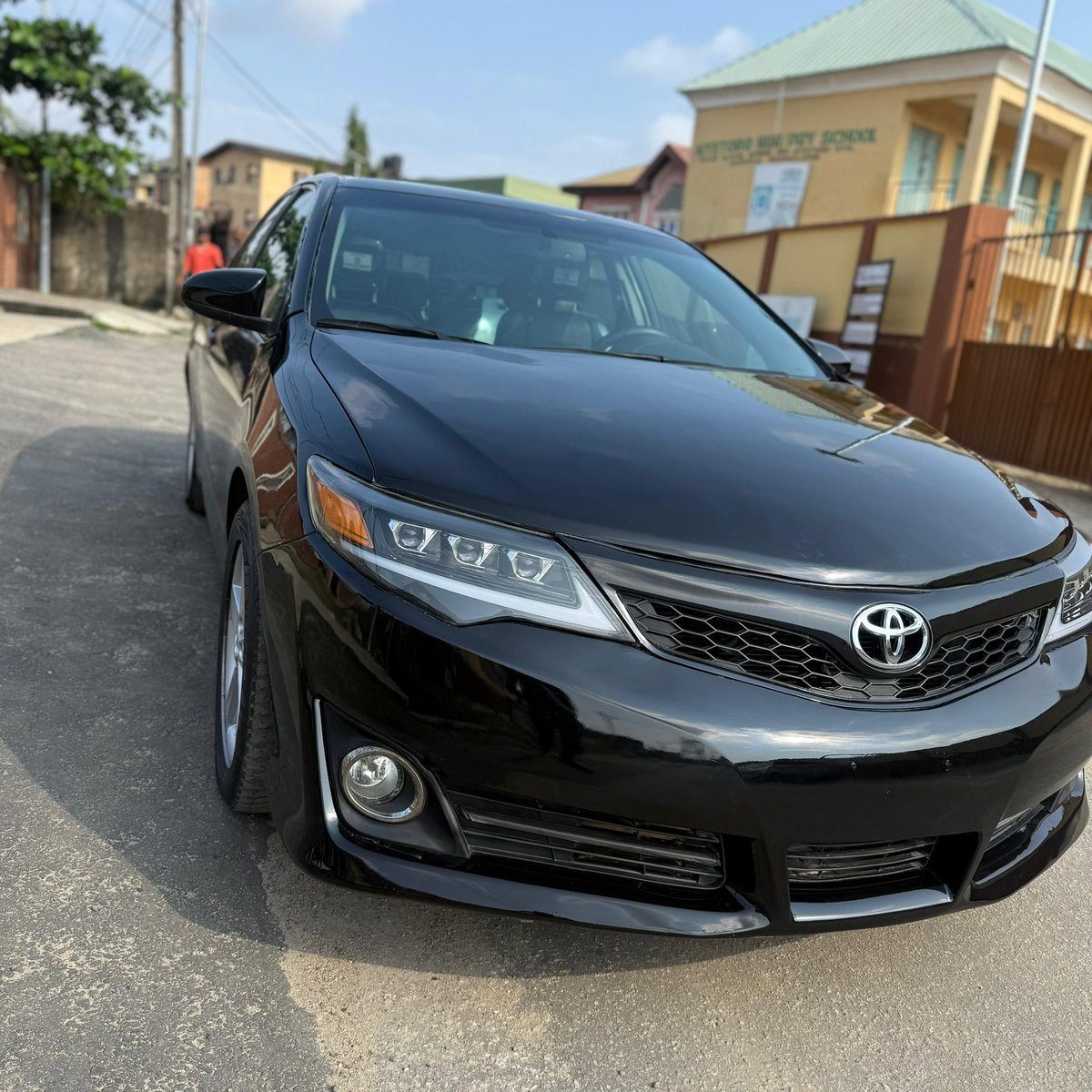 GbaniGears's tweet photo. 🚨 PRICE SLASH ‼️

🔥 2013 Toyota Camry SE – ₦10.8M (LAST PRICE)
✅ Outright Purchase or Swap Deal
📍 Surulere | 📲 WhatsApp: +234 915 322 5210 #viral #LaCasaDeLosFamososMx #Emmys #EFW2025xDMD #linglingkwong #INDvsPAK #sstvi #النصر_الخلود #bbtvi https://t.co/tDPR4MCzzF