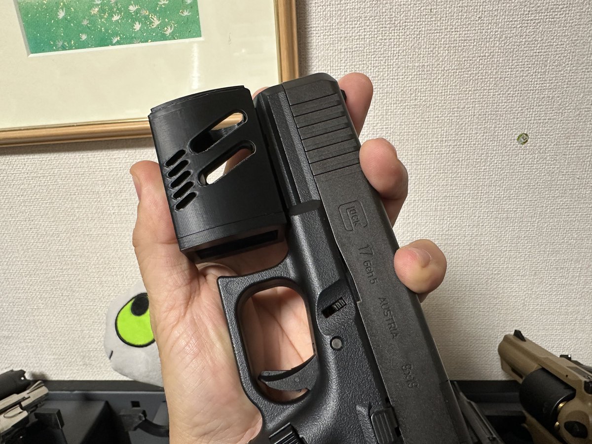 トイガン hagebonz GwxW5IYbgAchcyX.jpg
