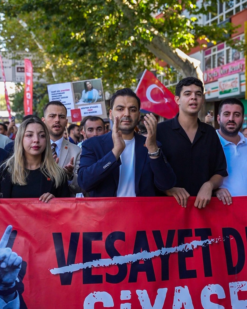 Umudu büyüten gençlik, yarını kurmak için sokakta!

📍Tandoğan Meydanı