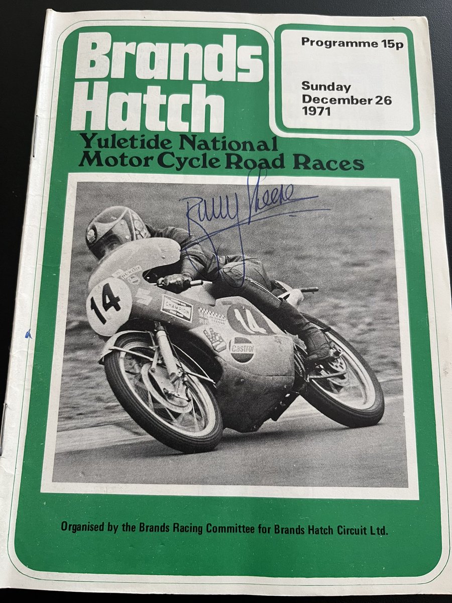 Picked this up for £5 on eBay.  Can anyone advise if the signature is likely to be genuine? It’s different to later autographs, but early career signatures tend to be more legible #barrysheene