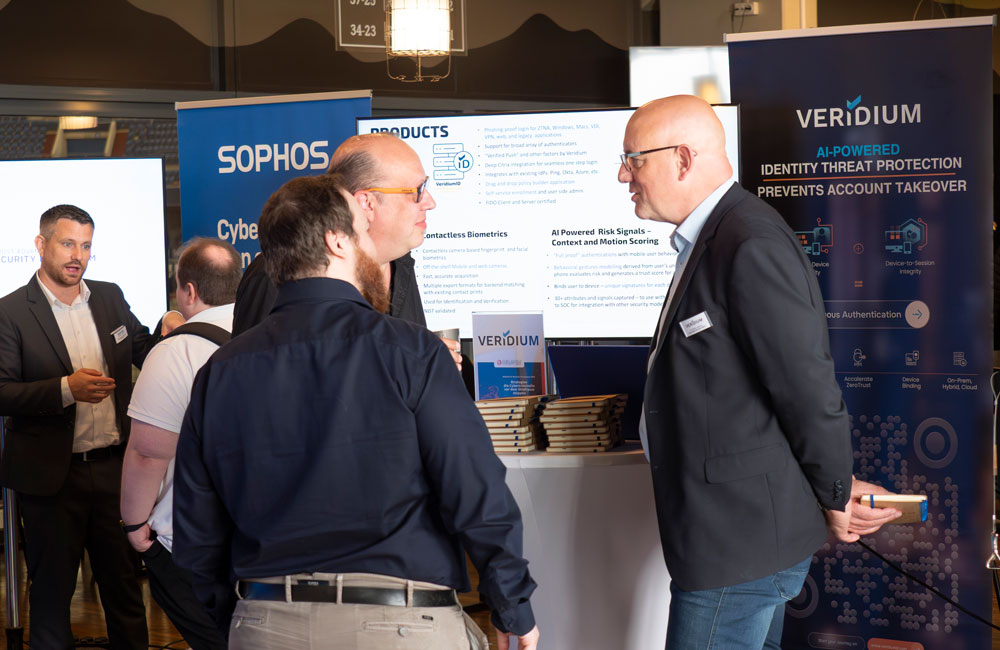 HelmichSecurity's tweet image. 🛡️Strategien, die Cyberkriminelle vor dem Strafraum stoppen.

Unsere IT-Security Fachmesse 2025 in der Veltins-Arena war ein voller Erfolg!

Live-Hacking, starke Keynotes, Top-Hersteller &amp;amp; echtes Schalke-Feeling.

📸 Eindrücke vom Tag: