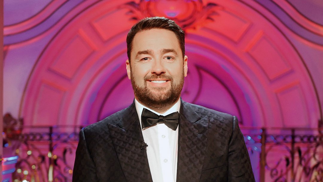RoyalVariety's tweet photo. Very excited to announce that @JasonManford will be our host for this year's @RoyalVariety Performance, to be staged at the @RoyalAlbertHall on Wednesday, 19th Nov.
Jason was our host for the famous 'lockdown' show in Blackpool in 2020, so we're thrilled he can join us again! https://t.co/A5dSECS070