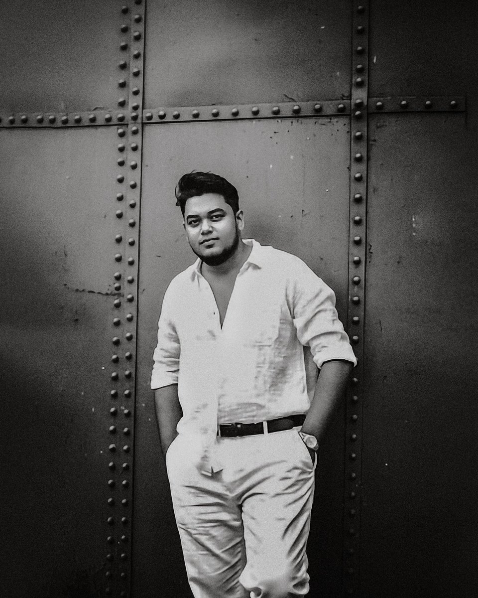 SamiulPoluck's tweet photo. A Tribute to Mahanayak Uttam Kumar
#samiulislampoluck https://t.co/0iefjAJgD2