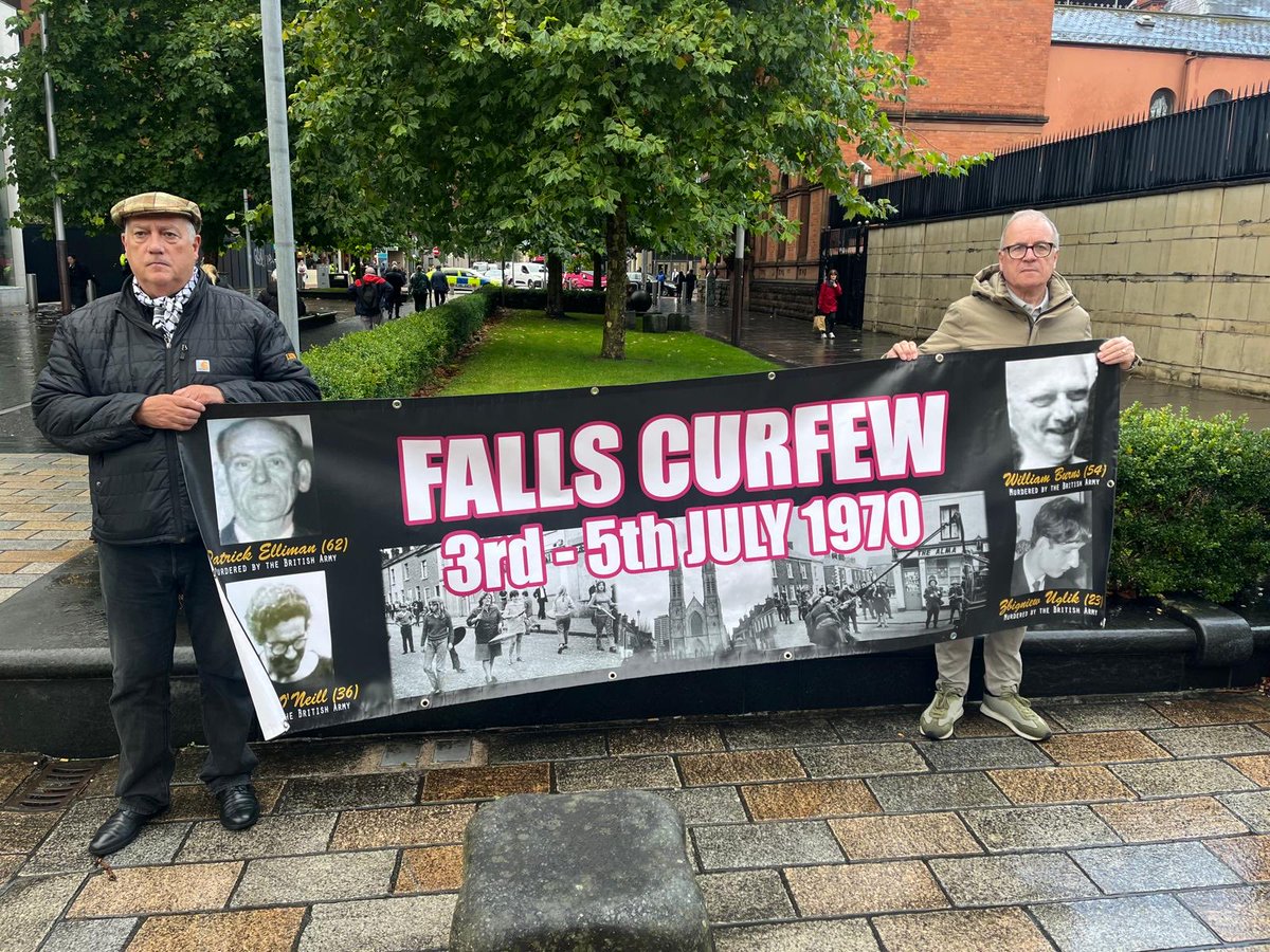 FallsCurfew's tweet image. Proud to stand with the Bloody Sunday families outside Belfast court this morning. #TimeForTruth