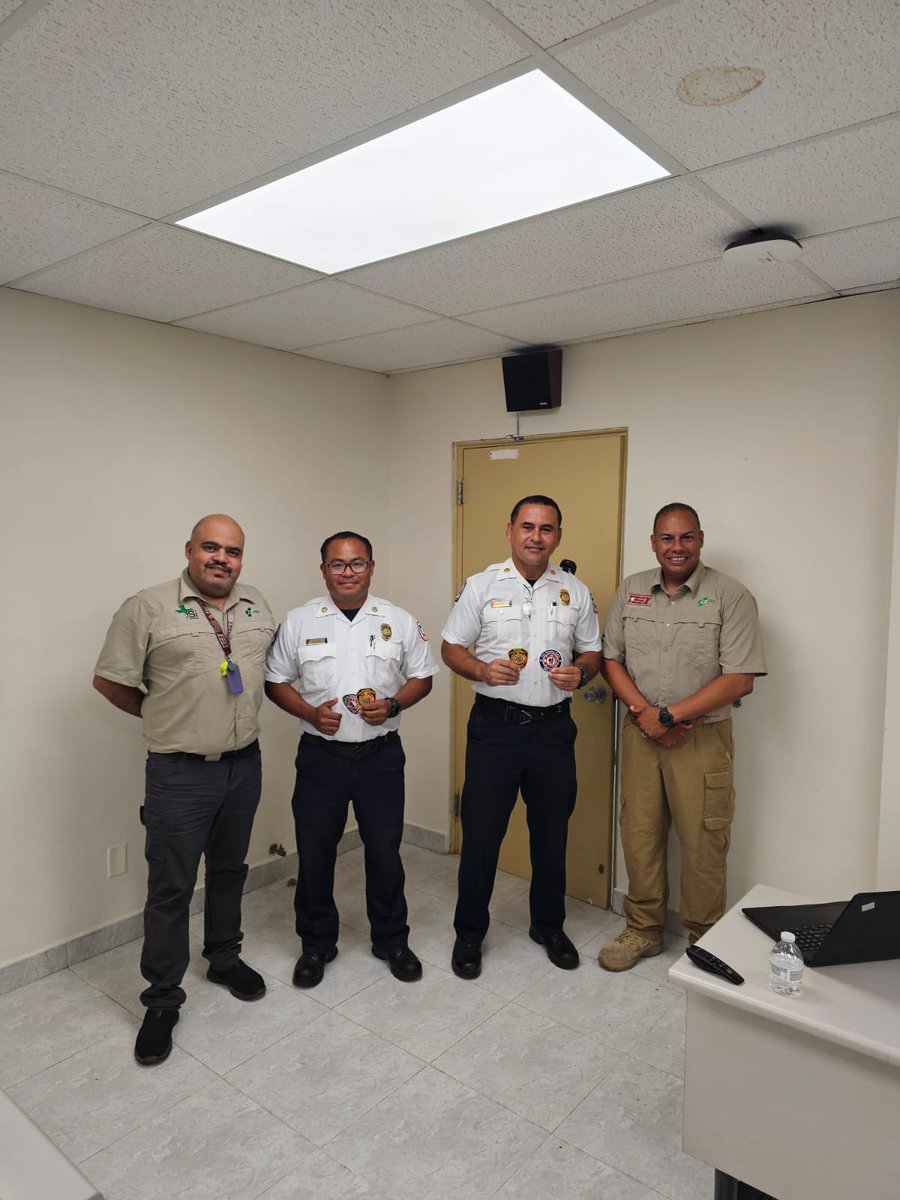 JavishCollazo's tweet photo. Agradecido de Dios por la oportunidad de ser parte del proyecto de formacion de la clase de Bomberos ELITE 20 del Canal de Panama como Instructor. Creamos grandes lazos de hermandad y amistad. A los cadetes, mucho exito. 
#rduquefire
#cepapasionporlaseguridad
@MonicaMdeCollaz https://t.co/ScUfIyBSe6