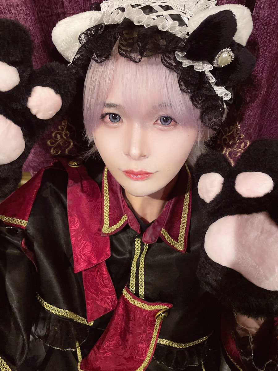 neru_minuit's tweet image. 人は努力次第で変われます。
←4年前                 現在→