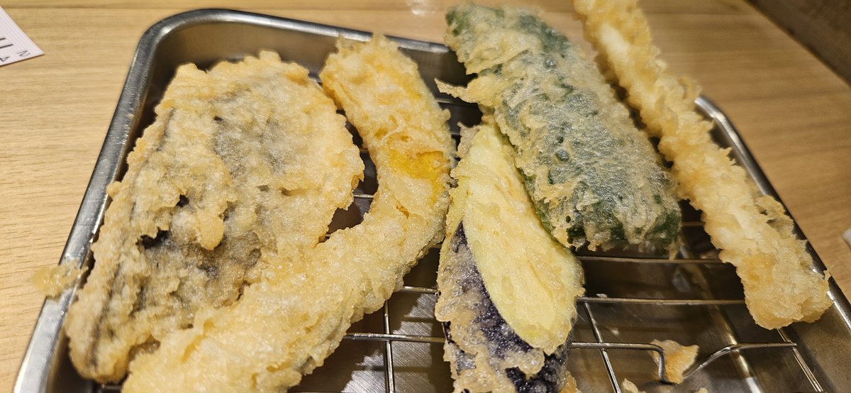 GachiKenG's tweet photo. 11/5～7あたりに久しぶりに福岡に行くことになりました
現地でリアルできそうな方がいましたらお声がけください
11/8（土）まではいる予定です
普通に飯食うだけでもOK！

写真は大好きなひらおの天ぷらと牧のうどん https://t.co/BrWBIZzhxF
