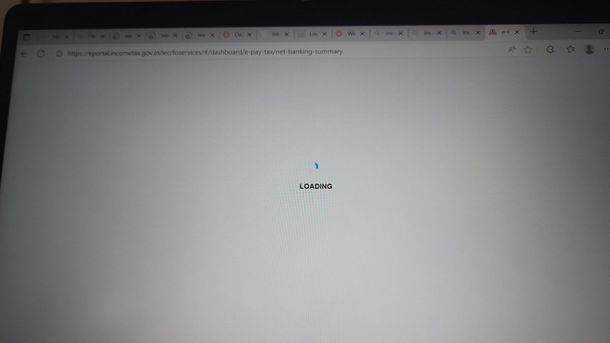 imteja_'s tweet photo. @IncomeTaxIndia @FinMinIndia @nsitharaman struck at the payment gateway ,lol a single website can't function properly whereas nations running behind super computing. Disgusting https://t.co/TUi1ltOWFC