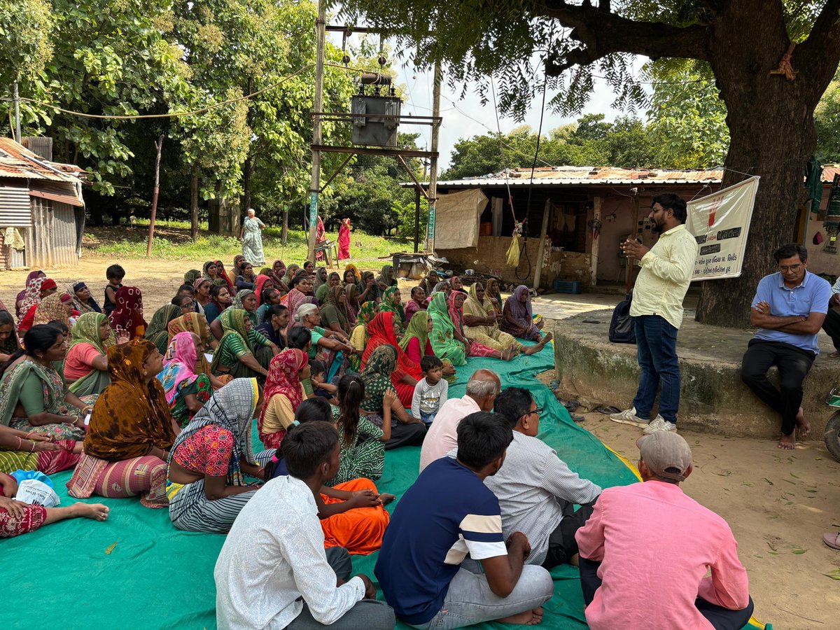 We with support of #McCainFoods India  under Project Shakti, organized an agricultural training session in Bhakadiya village, focused on organic farming practices, Participants also learned how to prepare  organic pesticides and actively shared their experiences and insights.