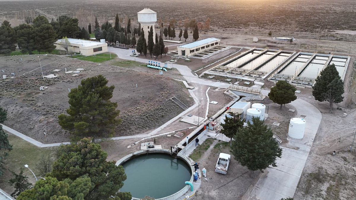 Corte total de agua por rotura y bajos niveles de reserva en la ciudad.

Informamos a todos los usuarios y a la comunidad en general, que se deberá realizar un corte total de agua en la ciudad, debido a una rotura que afecta uno de los acueductos que transporta el agua hacia