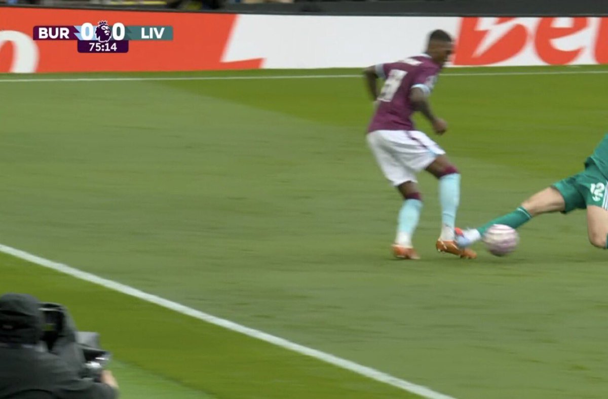 Mark Jones tweet media