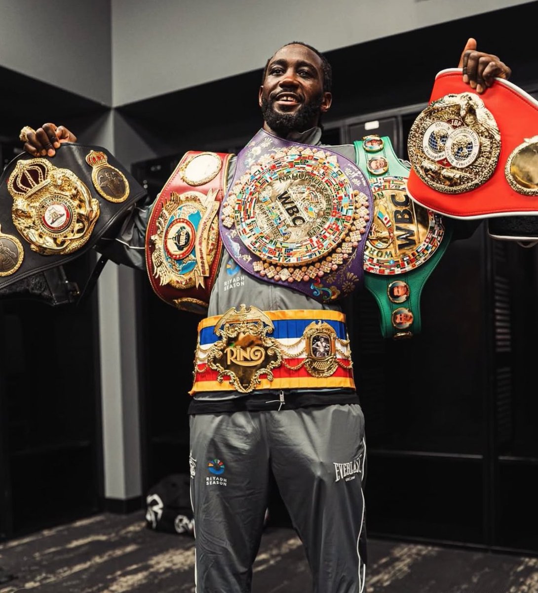 RayJack97010720's tweet image. Canelo Alvarez run at 168 is the true definition of undisputed. He took every belt from every champion 💯

Terence Crawford watched Canelo work his ass off getting every belt from each champion plus 2 fights at 175. Crawford was handed undisputed w/o putting any work in 😒