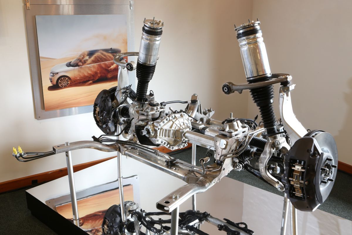 NEWS: Expanding recalls and bodyshop opportunities: The great transition to multiple powertrains overlaid on the progression of ADAS to SAE Level 3 has over the past decade produced some side-effects. autobodybible.com/expanding-reca…